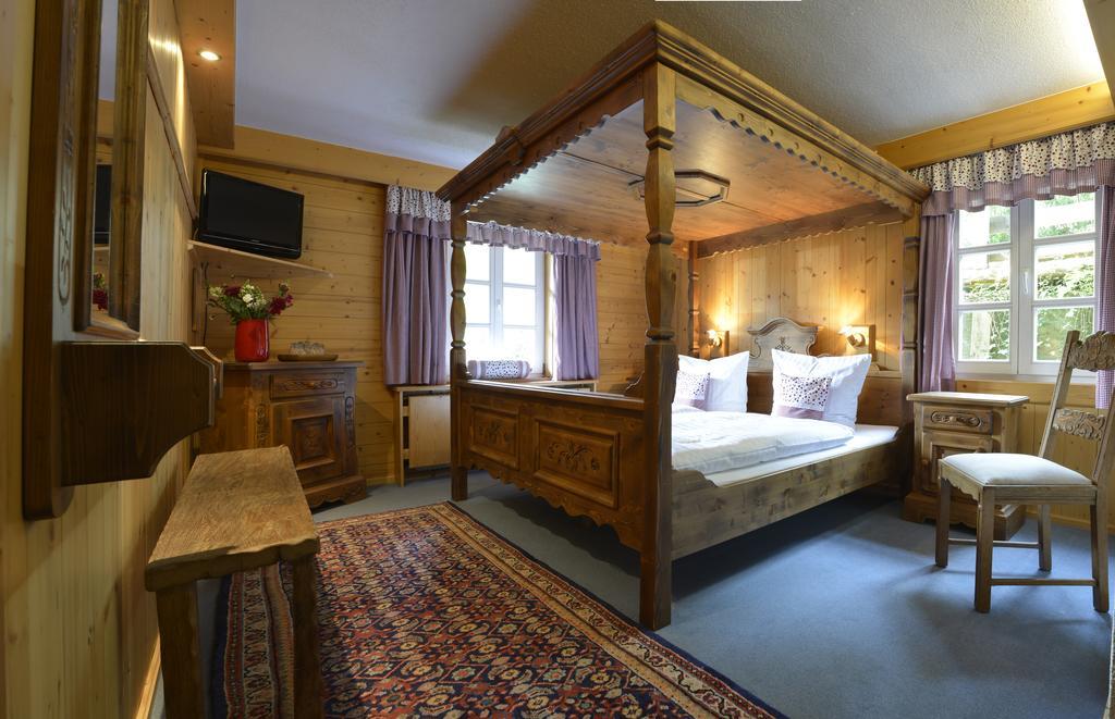 Landhaus Alpina Guest House Митерзил Стая снимка